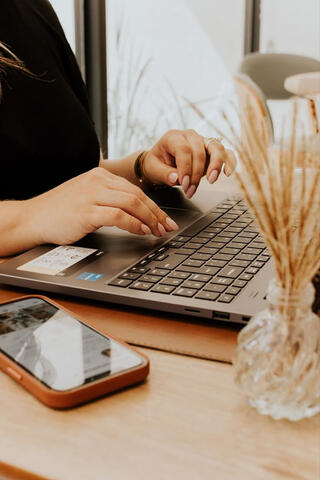 Your business needs a reliable Virtual Assistant.